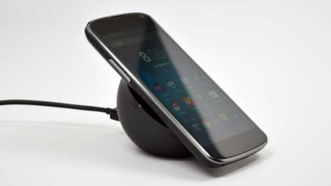 Apple And Samsung Chasing Wireless Charging For New iPhone/Galaxy S4, But Is It Hot Or Not?